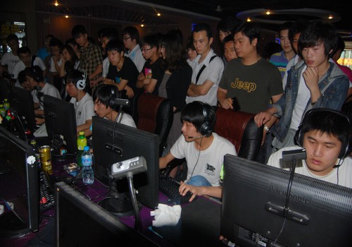 Royal Never Give Up vs Bilibili Gaming 赛前数据预览：RNG能否应对 Bilibili Gaming 的早期节奏至关重要