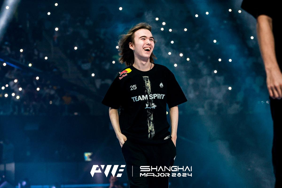 Tarzan：很期待下场打JDG 接下来的目标是拿冠军